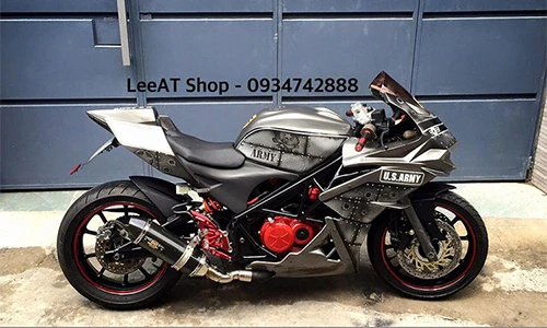 "Xế nổ" Honda VTZ250 độ siêu môtô H2 tại Sài Gòn