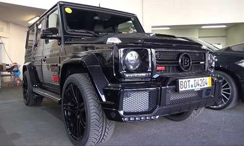 Siêu SUV Mercedes-AMG G63 mạ vàng đầy “sang chảnh"