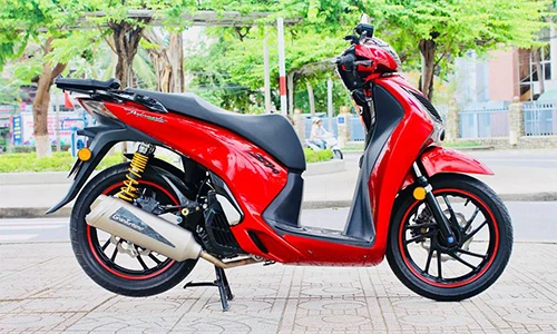 Xe ga Honda SH 2017 đồ chơi hàng hiệu tại Sài Gòn