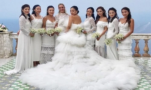 Hoa mắt trước đám cưới triệu đô của nữ blogger "sang chảnh"