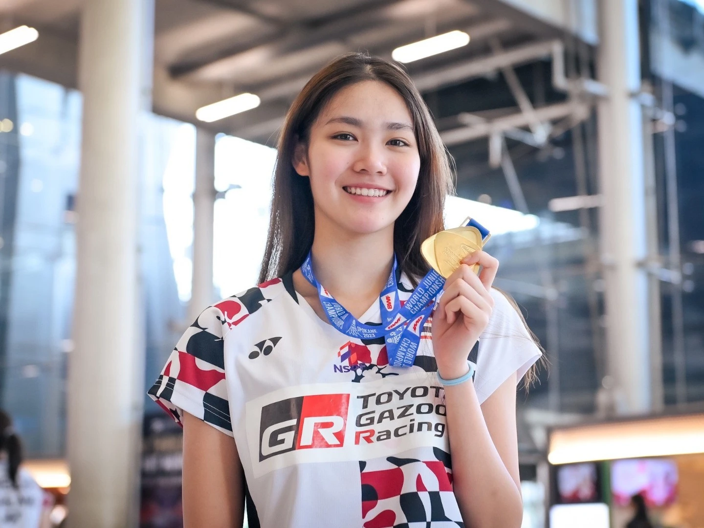 Vẻ đẹp ngọt ngào của "hot girl cầu lông" mới nổi xứ Chùa Vàng