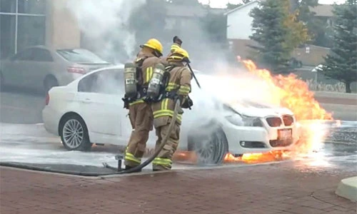 BMW nhận 2000 đơn kiện từ khách hàng Hàn Quốc 