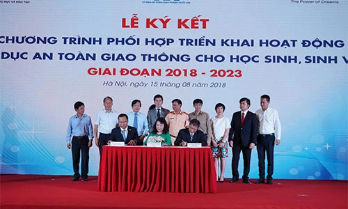 HVN mở rộng công tác giáo dục ATGT cho học sinh