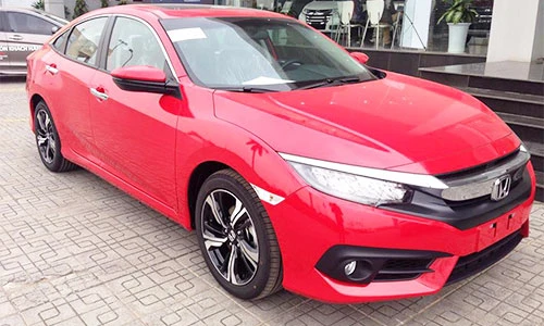 Sau Honda CR-V, đến lượt Civic tại Việt Nam bị tố gỉ sét