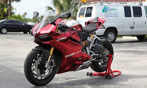 Siêu môtô Ducati 1199 Panigale R bản độ Cromata Rossa
