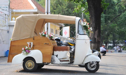 Ngắm “hàng siêu hiếm” Piaggio Vespa 150 Ape tại Việt Nam