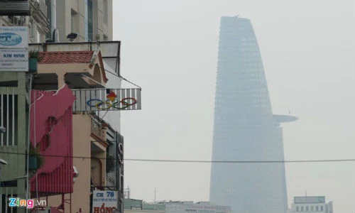 Tháp Bitexco cao nhất Sài gòn “biến mất” bất thường