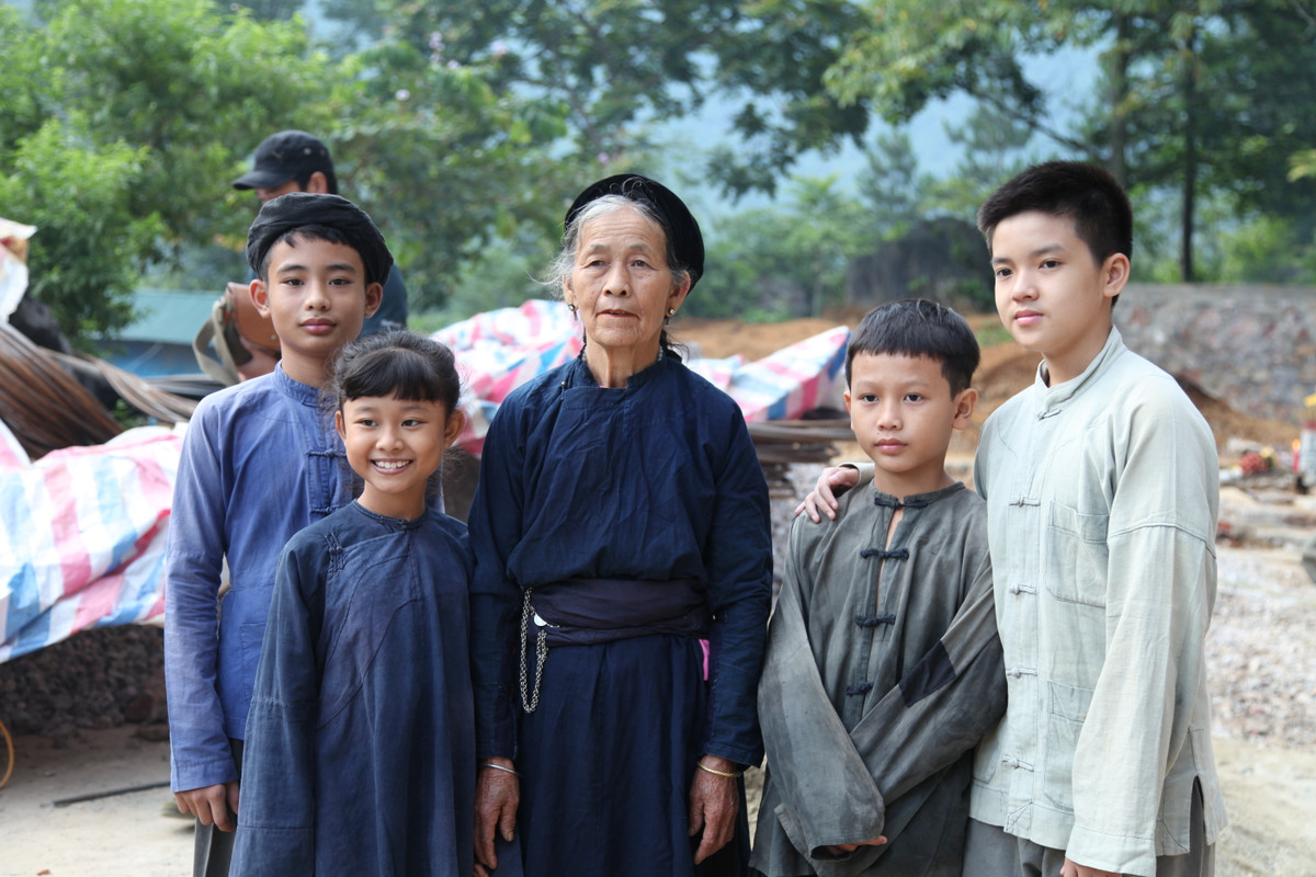 Dàn diễn viên phim ""Anh hùng làng Nà Mạ - Kim Đồng". Ảnh: Minhphimmpm.