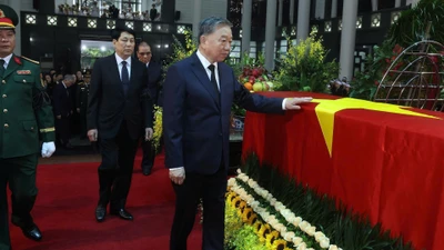 Ban chấp hành TW Đảng viếng nguyên CTN Trần Đức Lương