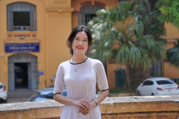 Nữ sinh ngành Hóa chưa tốt nghiệp đã nhận học bổng thạc sĩ tại Pháp ảnh 1 Nữ sinh ngành Hóa chưa tốt nghiệp đã nhận học bổng thạc sĩ tại Pháp ảnh 1