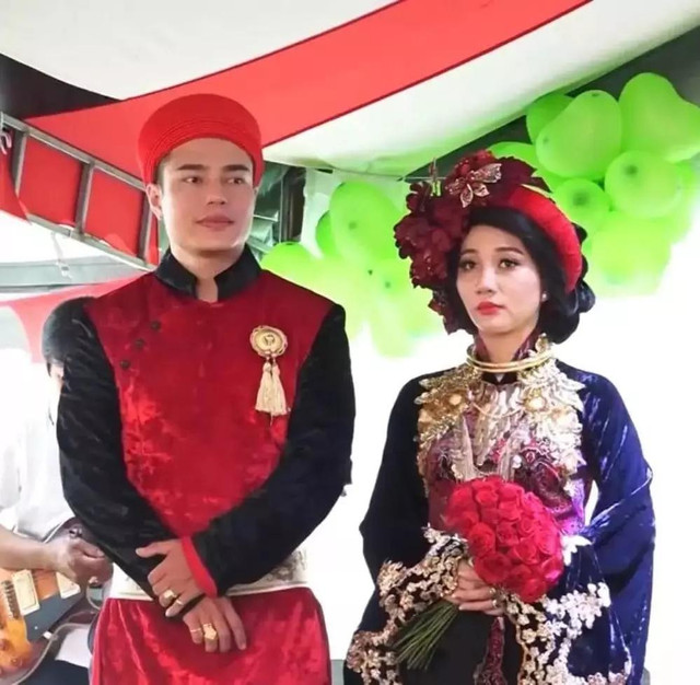 Lê Dương Bảo Lâm bỏ dở đám cưới, vợ một mình vào lễ đường Le Duong Bao Lam bo do dam cuoi, vo mot minh vao le duong