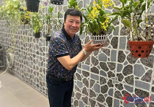 NSƯT Bảo Quốc tuổi 73: 3 lần cắt u gan, không dám lơ là sức khỏe - Hình 2 NSUT Bao Quoc tuoi 73: 3 lan cat u gan, khong dam lo la suc khoe-Hinh-2