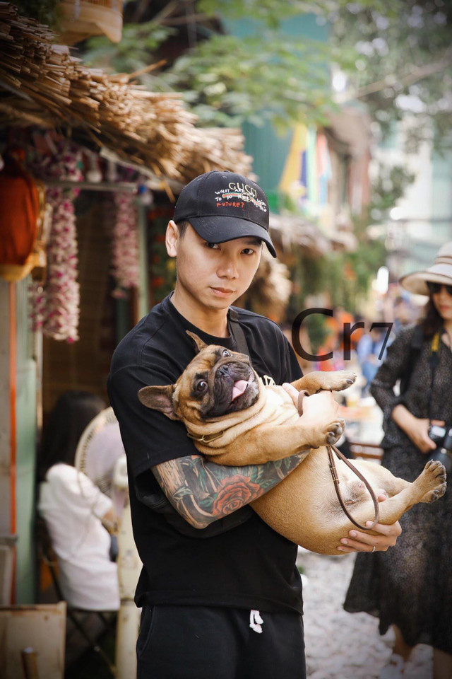 Nuôi chó Bull Pháp, thanh niên 9x Hà Nội sở hữu gia tài tiền tỷ Nuoi cho Bull Phap, thanh nien 9x Ha Noi so huu gia tai tien ty