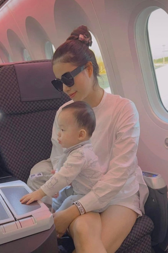 Không phải làm giám khảo, Phạm Hương về nước để tổ chức lễ cưới? Khong phai lam giam khao, Pham Huong ve nuoc de to chuc le cuoi?