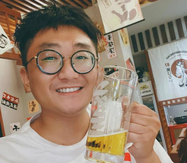 Nam diễn viên hài Trần Tiêu Hoa bị bắt Nam dien vien hai Tran Tieu Hoa bi bat