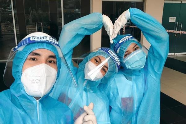 Tuổi thơ cơ cực khi ba mất sớm của tân Hoa hậu Hoàn vũ VN 2022 - Hình 17 Tuoi tho co cuc khi ba mat som cua tan Hoa hau Hoan vu VN 2022-Hinh-17