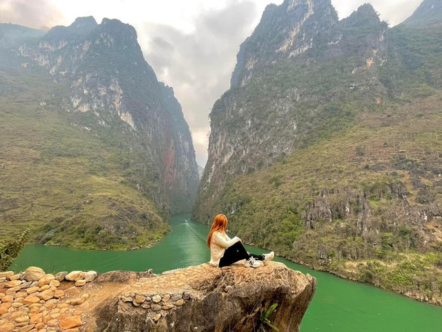 Bạn trẻ thư giãn xả stress, hào hứng check-in tại những địa điểm đẹp mê ly - Hình 4 Ban tre thu gian xa stress, hao hung check-in tai nhung dia diem dep me ly-Hinh-4