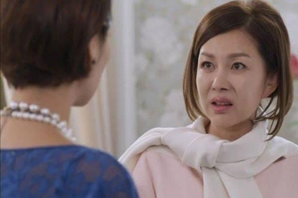Bố chồng thưởng 'nóng' con dâu 500 triệu và phản ứng của mẹ chồng Bo chong thuong 'nong' con dau 500 trieu va phan ung cua me chong