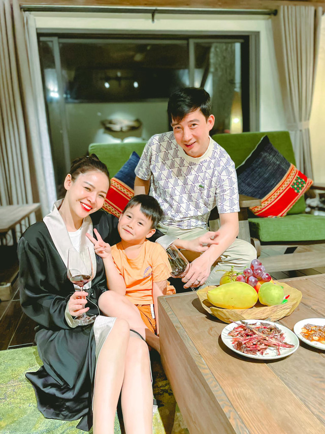 Diễm Hương “Gara hạnh phúc”: “Nhiều lúc không nhớ nổi họ tên chồng“ - Hình 4 Diem Huong “Gara hanh phuc”: “Nhieu luc khong nho noi ho ten chong“-Hinh-4