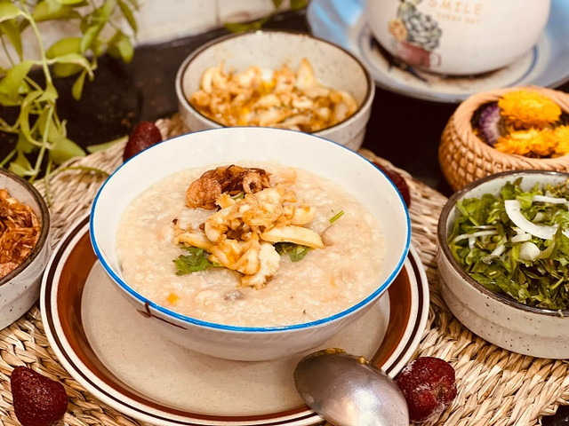 Bất ngờ về nguồn gốc của bào ngư tươi giá siêu rẻ chỉ 25 nghìn đồng/con - Hình 5 Bat ngo ve nguon goc cua bao ngu tuoi gia sieu re chi 25 nghin dong/con-Hinh-5