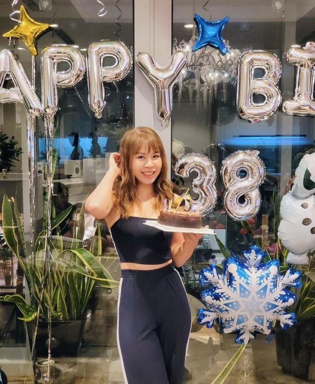Vợ Mạnh Trường: Gái 3 con vẫn trẻ đẹp như thiếu nữ - Hình 2 Vo Manh Truong: Gai 3 con van tre dep nhu thieu nu-Hinh-2