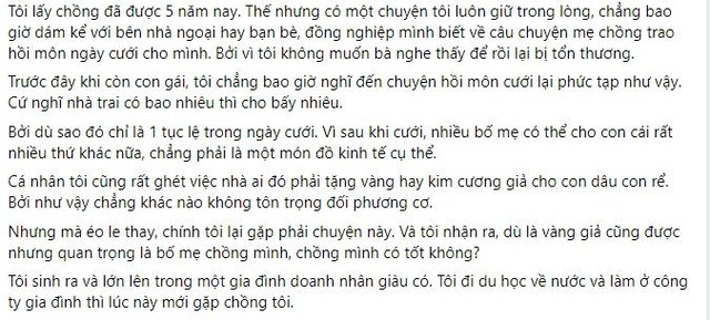 Ngày cưới, mẹ chồng tặng hồi môn cho con dâu 5 cây vàng... giả Ngay cuoi, me chong tang hoi mon cho con dau 5 cay vang... gia