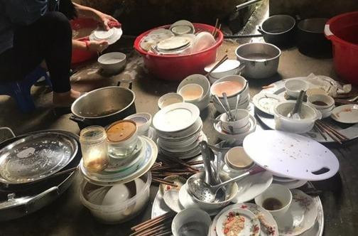 Sợ về quê chồng vì phải rửa cả chục mâm bát So ve que chong vi phai rua ca chuc mam bat