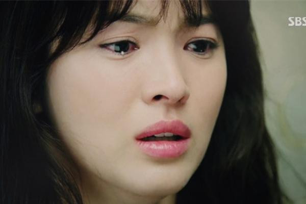 Lấy chồng kém gần chục tuổi, đêm tân hôn tôi ức phát khóc Lay chong kem gan chuc tuoi, dem tan hon toi uc phat khoc