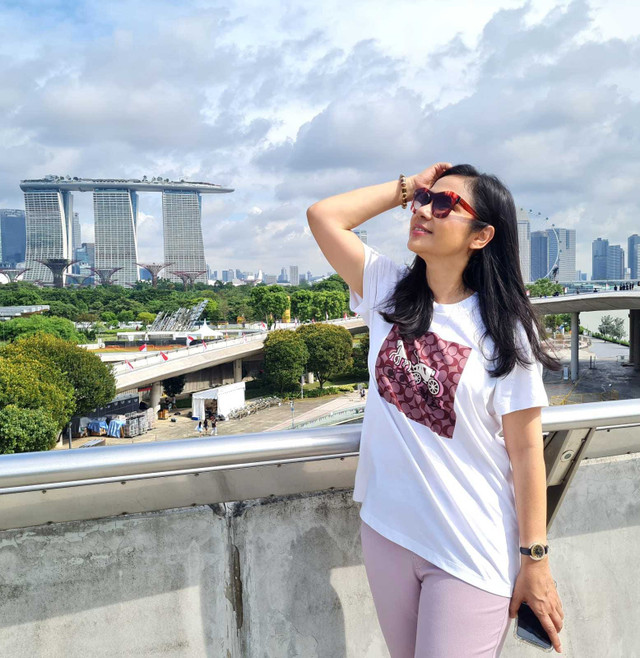 Việt Trinh nói lý do không thanh minh khi vướng thị phi - Hình 4 Viet Trinh noi ly do khong thanh minh khi vuong thi phi-Hinh-4