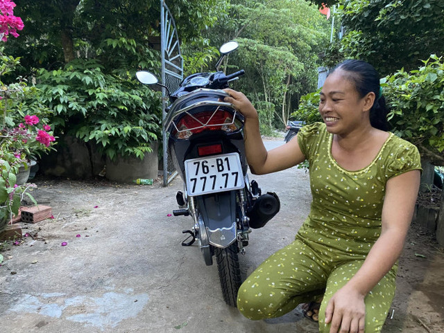 Chiếc xe máy được trả giá 200 triệu đồng vì mang biển số ngũ quý 7 - Hình 2 Chiec xe may duoc tra gia 200 trieu dong vi mang bien so ngu quy 7-Hinh-2