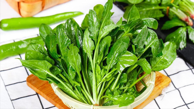 Loại rau càng ăn nhiều mắt càng sáng, làm món gì cũng ngon - Hình 9 Loai rau cang an nhieu mat cang sang, lam mon gi cung ngon-Hinh-9