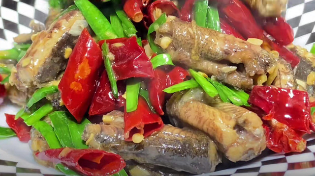 Loại thịt “tăng lực”, xào với rau “bổ dương“, nam ăn khỏe thận - Hình 11 Loai thit “tang luc”, xao voi rau “bo duong“, nam an khoe than-Hinh-11