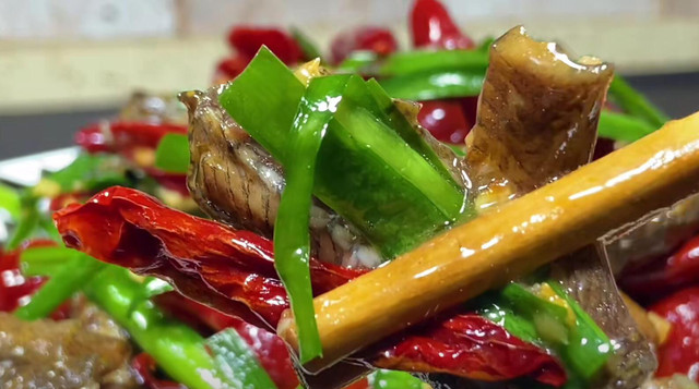 Loại thịt “tăng lực”, xào với rau “bổ dương“, nam ăn khỏe thận - Hình 22 Loai thit “tang luc”, xao voi rau “bo duong“, nam an khoe than-Hinh-22