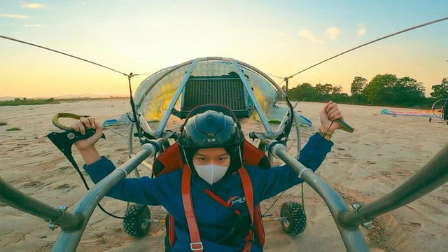 Nữ sinh trở thành nữ phi công bay dù lượn đầu tiên của Việt Nam - Hình 3 Nu sinh tro thanh nu phi cong bay du luon dau tien cua Viet Nam-Hinh-3