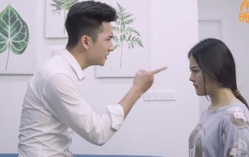 Vợ đi du lịch về, chồng đem đồ đạc vứt hết ra sân rồi đuổi thẳng Vo di du lich ve, chong dem do dac vut het ra san roi duoi thang