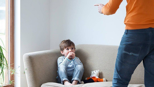 Đứa trẻ hay bị cha mẹ la mắng lớn lên có 6 điều tiêu cực này - Hình 2 Dua tre hay bi cha me la mang lon len co 6 dieu tieu cuc nay-Hinh-2