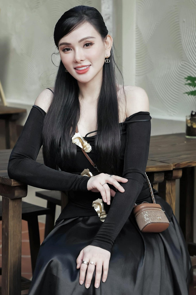 Thu Thủy sau kết hôn lần 2: Lên chức CEO, viên mãn bên chồng - Hình 9 Thu Thuy sau ket hon lan 2: Len chuc CEO, vien man ben chong-Hinh-9