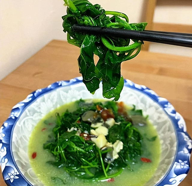 Loại rau dại xưa chả ai thèm, nay thành đặc sản, giúp giải độc - Hình 16 Loai rau dai xua cha ai them, nay thanh dac san, giup giai doc-Hinh-16