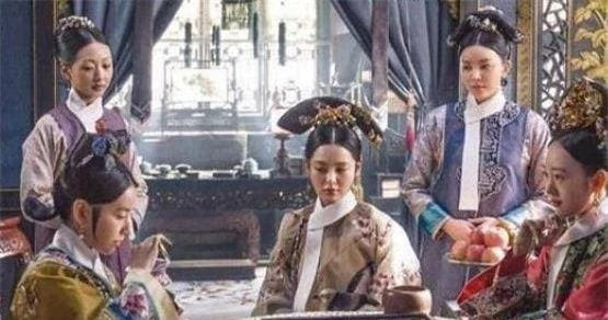Hoàng hậu và phi tử địa vị khác nhau thế nào? - Hình 4 Hoang hau va phi tu dia vi khac nhau the nao?-Hinh-4