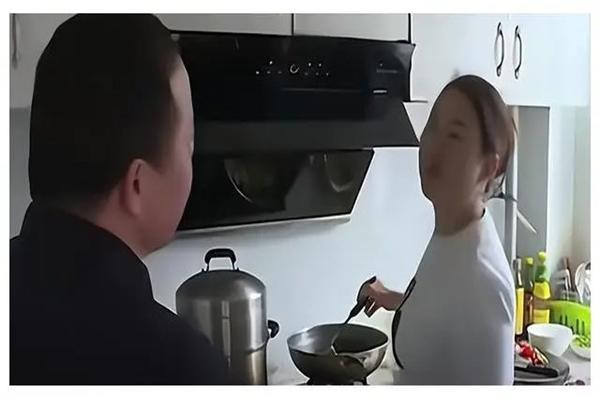 Giận chồng, vợ vô tình tiết lộ bí mật về con gái 4 tuổi Gian chong, vo vo tinh tiet lo bi mat ve con gai 4 tuoi