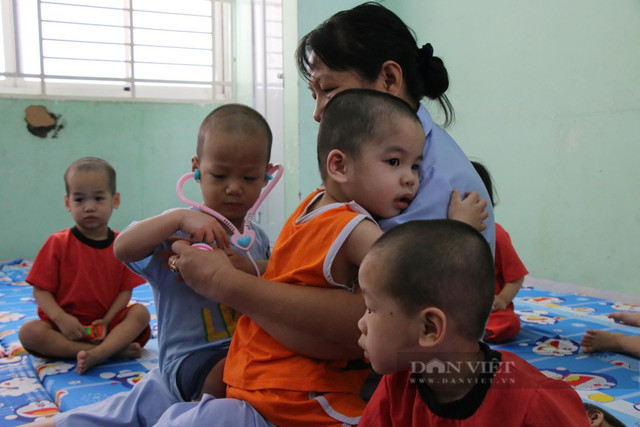 Hệ lụy nào có thể xảy ra với những đứa trẻ bị bạo hành? - Hình 2 He luy nao co the xay ra voi nhung dua tre bi bao hanh?-Hinh-2