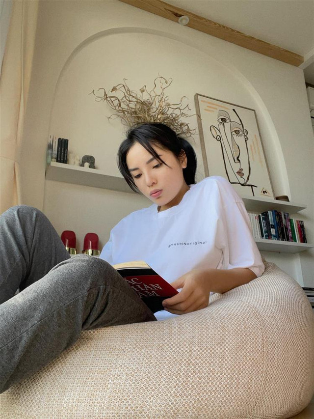 Kỳ Duyên không đọc hết 1 cuốn sách là khó chấp nhận? Ky Duyen khong doc het 1 cuon sach la kho chap nhan?