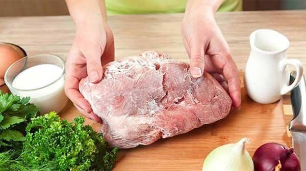 Thịt lợn để trong tủ lạnh bao lâu thì không thể ăn được nữa? - Hình 2 Thit lon de trong tu lanh bao lau thi khong the an duoc nua?-Hinh-2