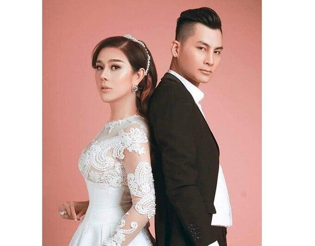 Những nghệ sĩ Việt cưới lâu nhưng không đăng ký kết hôn - Hình 2 Nhung nghe si Viet cuoi lau nhung khong dang ky ket hon-Hinh-2