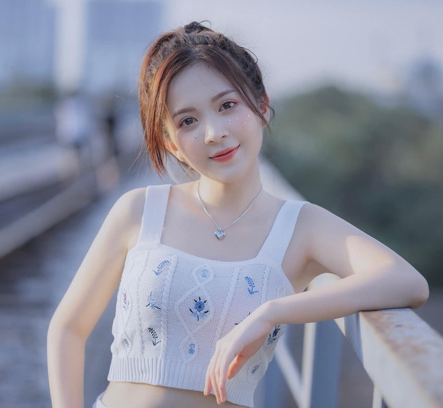 Đời thường của hot girl cao 1m53, đọ sắc Quỳnh Kool "Gara hạnh phúc" - Hình 7 Doi thuong cua hot girl cao 1m53, do sac Quynh Kool