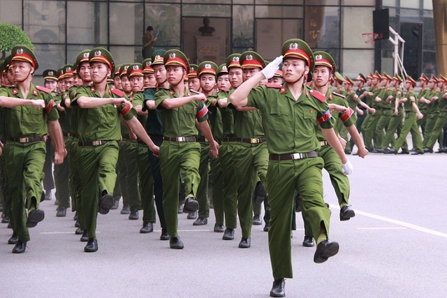 58 thí sinh 29,5 điểm trượt nguyện vọng 1: Bộ CA lên tiếng 58 thi sinh 29,5 diem truot nguyen vong 1: Bo CA len tieng