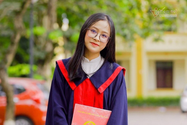Nữ sinh Nghệ An trở thành thủ khoa sau 1 năm 'trượt đại học' Nu sinh Nghe An tro thanh thu khoa sau 1 nam 'truot dai hoc'
