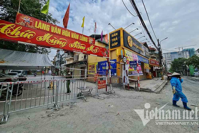 Dựng tường gạch, lập 14 chốt quanh xã có 6 ca mắc Covid-19 - Hình 5 Dung tuong gach, lap 14 chot quanh xa co 6 ca mac Covid-19-Hinh-5