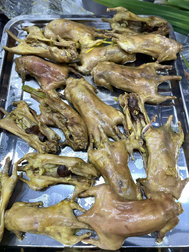 Đặc sản Hải Phòng ngon hơn thịt gà, nhiều thực khách khiếp vía - Hình 3 Dac san Hai Phong ngon hon thit ga, nhieu thuc khach khiep via-Hinh-3
