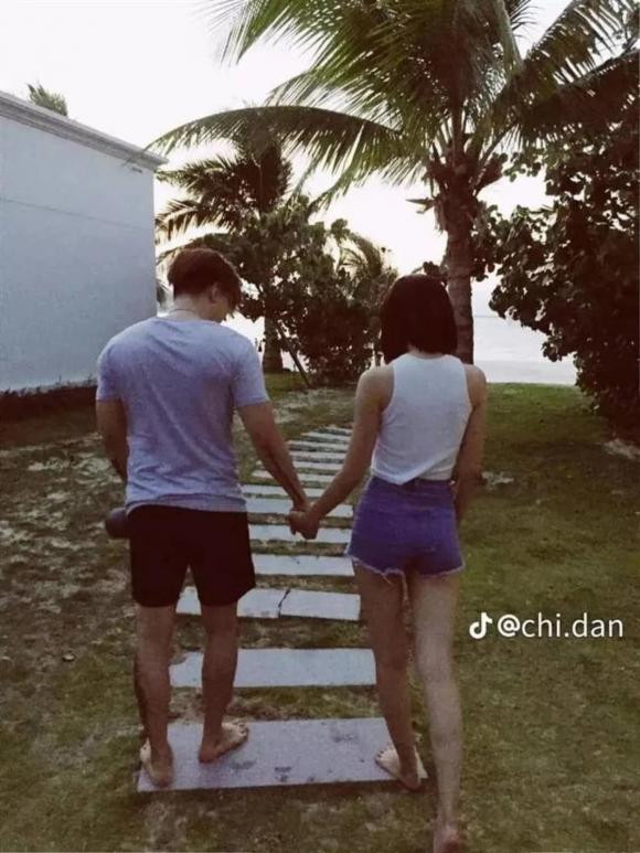 Cuộc sống của Chi Dân sau khi âm thầm chia tay Lan Ngọc - Hình 5 Cuoc song cua Chi Dan sau khi am tham chia tay Lan Ngoc-Hinh-5